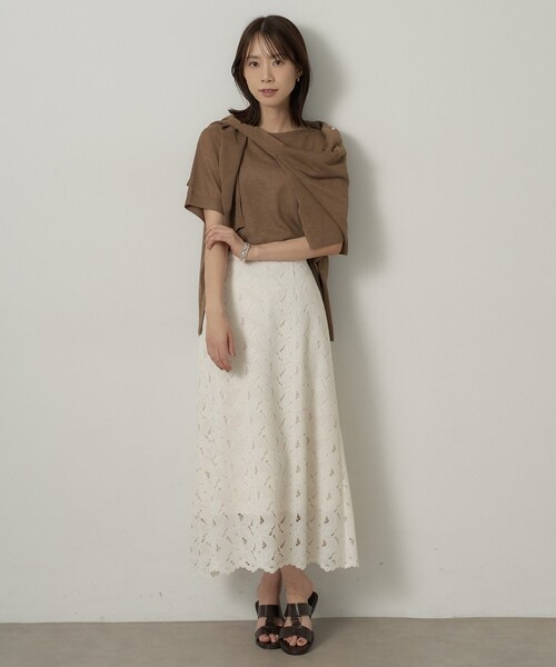 UNTITLED(アンタイトル)の「【アンサンブル可/品のある透け感】Tシャツ風ニットトップス(ニット/セーター・レディース・ナチュラル/パープル系/グレー/ブラウン系・00/02/04/44/48)」の12枚目の写真