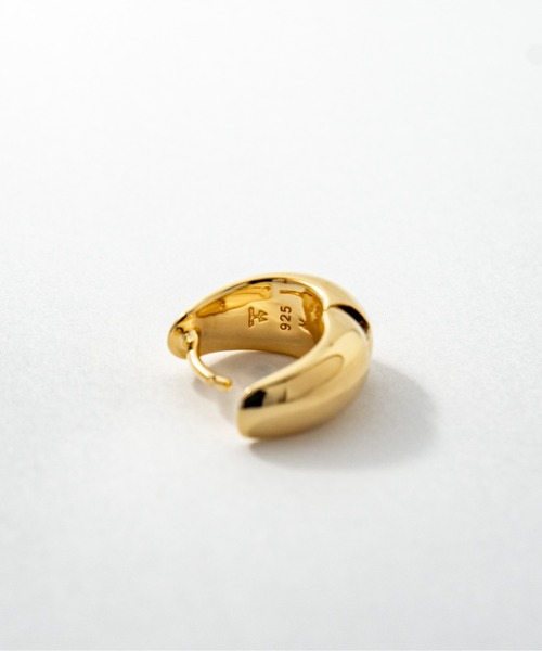 TOM WOOD（トムウッド）の「【TOMWOOD】ice hoop small アイスフープ ゴールド ピアス　ユニセックス（ピアス（両耳用）・レディース・ゴールド・FREE）」の4枚目の写真