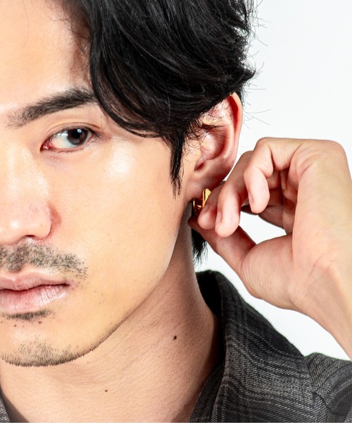 TOM WOOD（トムウッド）の「【TOMWOOD】ice hoop small アイスフープ ゴールド ピアス　ユニセックス（ピアス（両耳用）・レディース・ゴールド・FREE）」の11枚目の写真