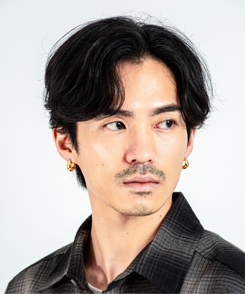 TOM WOOD（トムウッド）の「【TOMWOOD】ice hoop small アイスフープ ゴールド ピアス　ユニセックス（ピアス（両耳用）・レディース・ゴールド・FREE）」の6枚目の写真