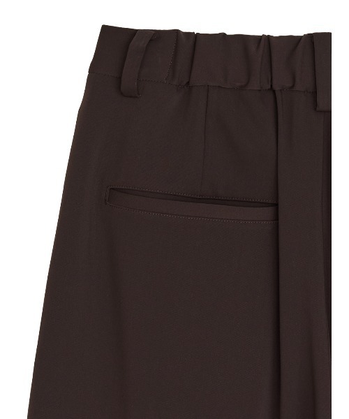 Ameri(アメリ)の「MODERN BALANCE TUCK PANTS(その他パンツ・レディース・ブラウン/チャコールグレー/レッド・MEDIUM/SMALL)」の9枚目の写真