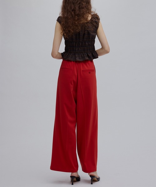 Ameri(アメリ)の「MODERN BALANCE TUCK PANTS(その他パンツ・レディース・ブラウン/チャコールグレー/レッド・MEDIUM/SMALL)」の15枚目の写真