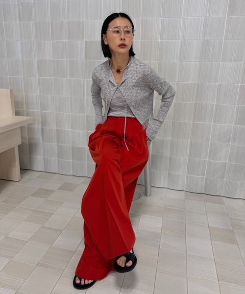 Ameri(アメリ)の「MODERN BALANCE TUCK PANTS(その他パンツ・レディース・ブラウン/チャコールグレー/レッド・MEDIUM/SMALL)」の18枚目の写真