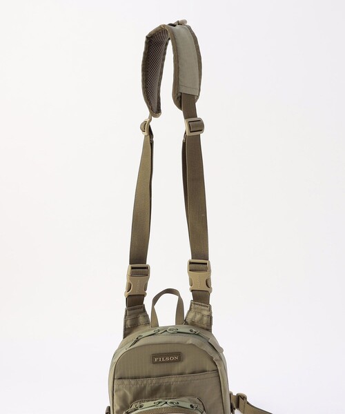 FILSON(フィルソン)の「FILSON/フィルソン Fishing Chest Pack/フィッシング チェスト パック(ショルダーバッグ・メンズ・オリーブ・フリ-)」の5枚目の写真