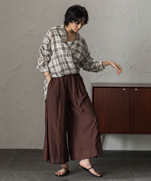 MAYSON GREY(メイソングレイ)の「エアリーボイルフレアパンツ(その他パンツ・レディース・ネイビー/ベージュ/ブラウン・M)」の7枚目の写真