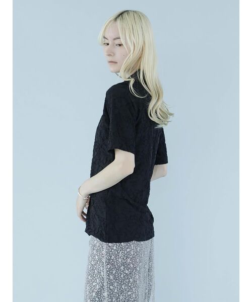 :ETHROF(イーサオブ)の「FLOWER JACQUARD SHEER SHIRT(その他トップス・レディース・ブラック/アイボリー・FREE)」の5枚目の写真