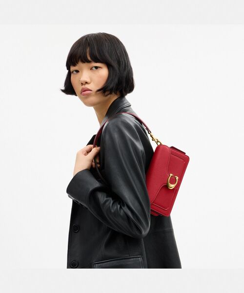 COACH(コーチ)の「タビー ショルダー バッグ 20(ショルダーバッグ・レディース・レッド系その他・ONE)」の2枚目の写真