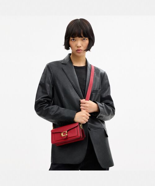 COACH(コーチ)の「タビー ショルダー バッグ 20(ショルダーバッグ・レディース・レッド系その他・ONE)」の3枚目の写真