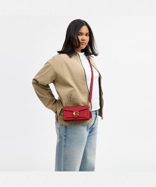 COACH(コーチ)の「タビー ショルダー バッグ 20(ショルダーバッグ・レディース・レッド系その他・ONE)」の4枚目の写真