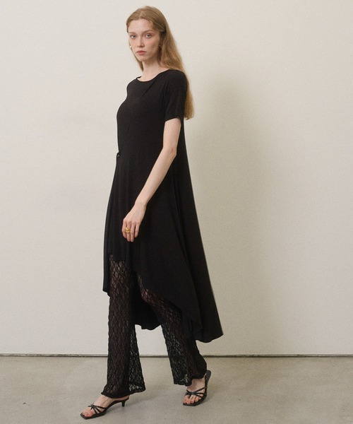 MIELI INVARIANT(ミエリインヴァリアント)の「Wrap Covered Tunic(Tシャツ/カットソー・レディース・ホワイト/ブラック・FREE)」の1枚目の写真