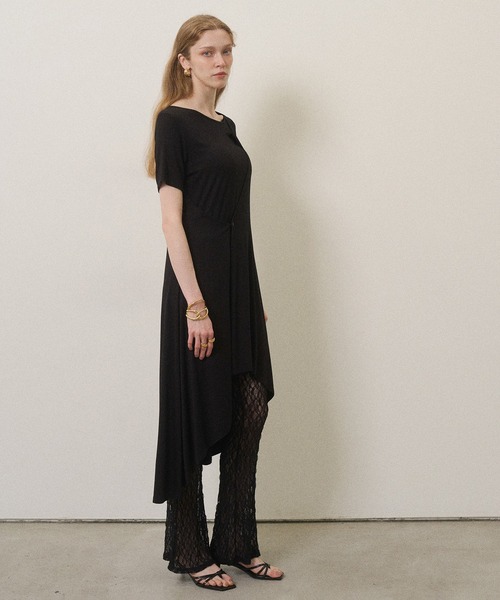 MIELI INVARIANT(ミエリインヴァリアント)の「Wrap Covered Tunic(Tシャツ/カットソー・レディース・ホワイト/ブラック・FREE)」の10枚目の写真