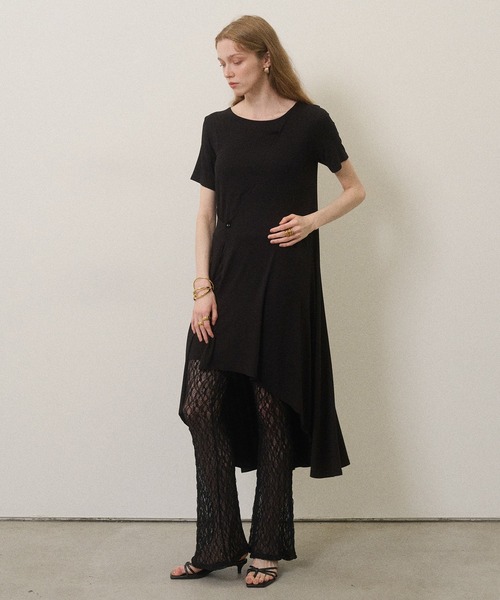 MIELI INVARIANT(ミエリインヴァリアント)の「Wrap Covered Tunic(Tシャツ/カットソー・レディース・ホワイト/ブラック・FREE)」の11枚目の写真