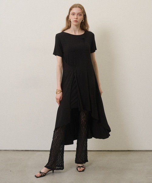 MIELI INVARIANT(ミエリインヴァリアント)の「Wrap Covered Tunic(Tシャツ/カットソー・レディース・ホワイト/ブラック・FREE)」の9枚目の写真