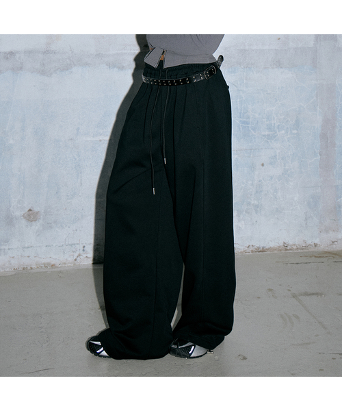 WAARFORWOMAN(ワール・フォー・ウーマン)の「W1126 トレーニングワイドパンツ(2カラー)(スウェットパンツ・レディース・ライトグレー/ブラック・MEDIUM/SMALL)」の2枚目の写真
