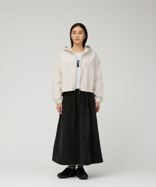 Snow Peak（スノーピーク）の「Snow Peak / Cotton Ripstop Parka W's コットンリップストップ パーカー（パーカー・レディース・アイボリー/チャコール/ライトブルー・1/3/2）」の4枚目の写真