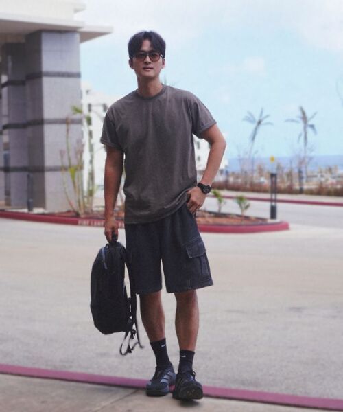 BLANKIT(ブランキット)の「ベーシックソフト無地クルーネックTシャツ(カーキ)(Tシャツ/カットソー・メンズ・その他・2XL/LARGE/SMALL/X-LARGE/MEDIUM)」の6枚目の写真