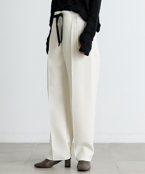 COGTHEBIGSMOKE(コグザビッグスモーク)の「【COGTHEBIGSMOKE/コグザビッグスモーク】GALAXY SEMI-WIDE TROUSERS/ダンボールスラックス(スウェットパンツ・レディース・ブラック/オフホワイト/グレー・1)」の13枚目の写真