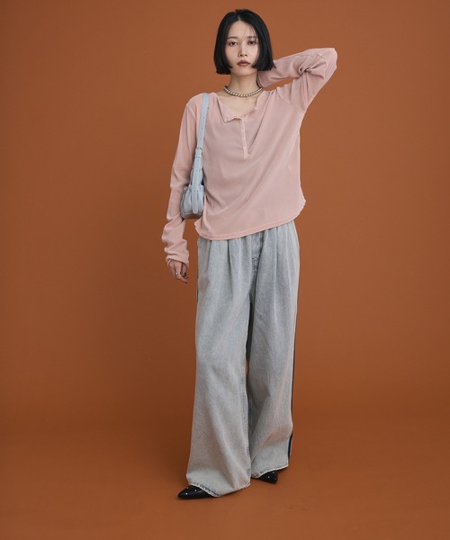 Green Parks(グリーンパークス)の「配色ラインデニムワイドパンツ(デニムパンツ・レディース・ライトインディゴブルー/インディゴブルー・FREE)」の16枚目の写真