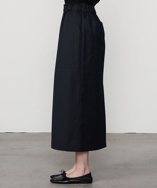 nicholson&nicholson(ニコルソンアンドニコルソン)の「nicholson & nicholson | ストレッチウール スカート WOMEN(スカート・レディース・ブルー系その他5/チャコール・38)」の3枚目の写真