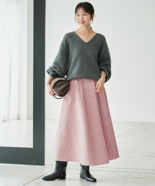 SLOBE IENA(スローブイエナ)の「《/WEB限定カラーあり》フラワージャガードフレアスカート(スカート・レディース・ブラック系その他/チャコールグレー/ピンク・38/36)」の6枚目の写真
