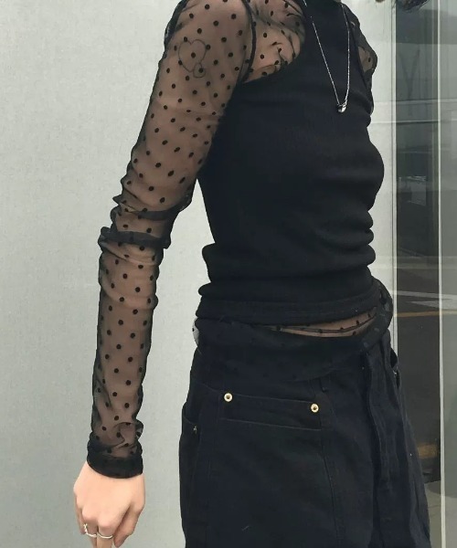 Vipoa(ヴィポア)の「Polka dot tulle tops(Tシャツ/カットソー・レディース・ホワイト/ブラック・FREE)」の8枚目の写真