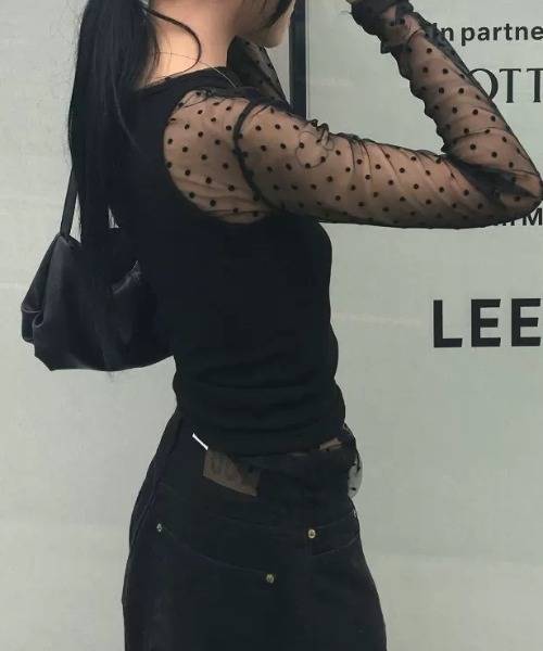 Vipoa(ヴィポア)の「Polka dot tulle tops(Tシャツ/カットソー・レディース・ホワイト/ブラック・FREE)」の6枚目の写真