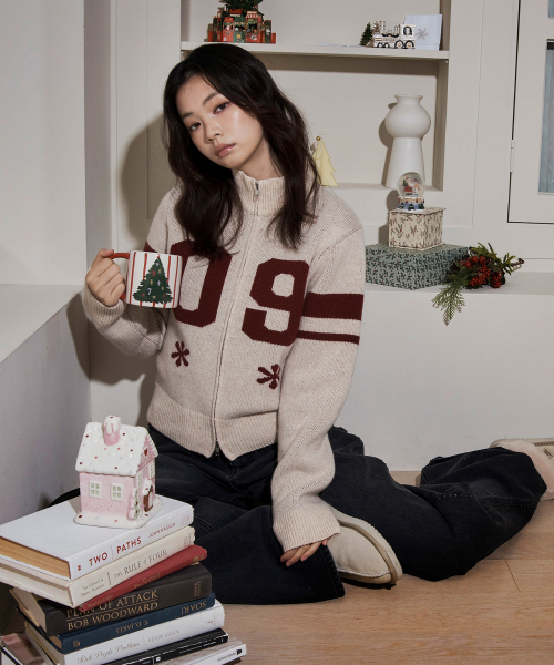 LOTSYOU(ロッツユー)の「lotsyou_Varsity Knit Zip-up Cardigan Oatmeal(カーディガン/ボレロ・レディース・その他・O/S)」の2枚目の写真