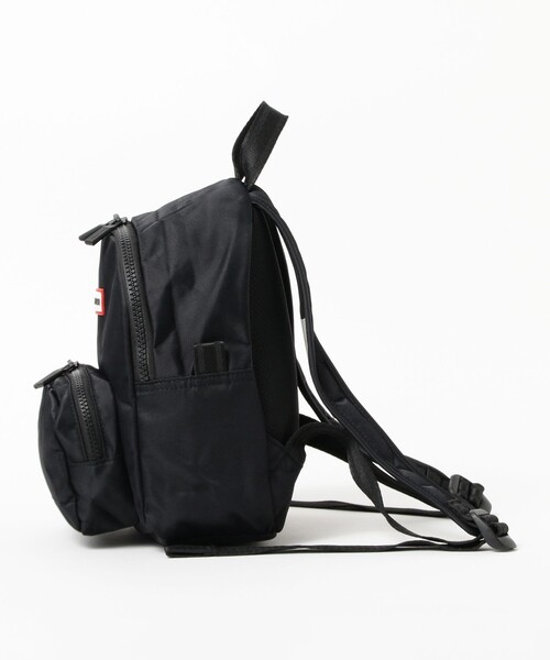 HUNTER(ハンター)の「【WEB限定】HUNTER / ナイロン クラシック ミニ バックパック(バックパック/リュック・レディース・ブラック・ONE SIZE)」の2枚目の写真