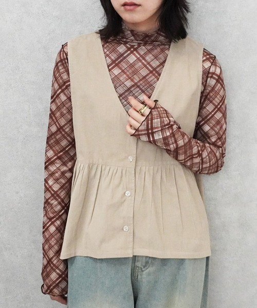 SELECT LEVERY(セレクトリベリー)の「コーデュロイベスト(ベスト・レディース・ベージュ/ブラック/アイボリー・MEDIUM)」の11枚目の写真