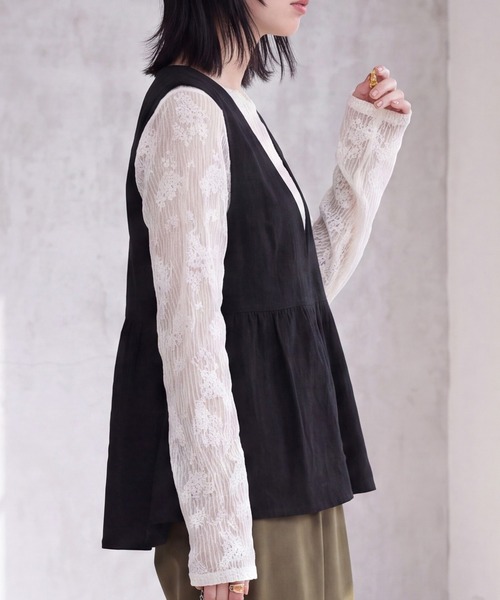 SELECT LEVERY(セレクトリベリー)の「コーデュロイベスト(ベスト・レディース・ベージュ/ブラック/アイボリー・MEDIUM)」の19枚目の写真