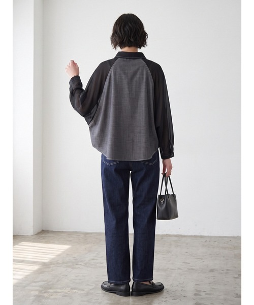 Sew loop（ソーループ）の「袖シフォン 異素材切替 配色ステッチ ラグランワイドスリーブシャツ（シャツ/ブラウス・レディース・ネイビー/ブラック・FREE）」の6枚目の写真