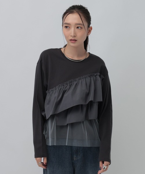 LEPSIM(レプシィム)の「長袖異素材フリルドッキング 1080847(Tシャツ/カットソー・レディース・グレー/チャコールグレー/ブラック・FREE)」の1枚目の写真