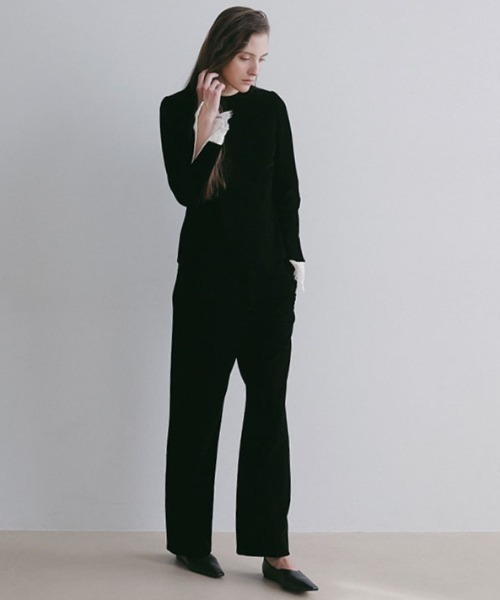 ETRE TOKYO（エトレトウキョウ）の「スリークラインベルベットパンツ（その他パンツ・レディース・ブラック・M/S）」の10枚目の写真