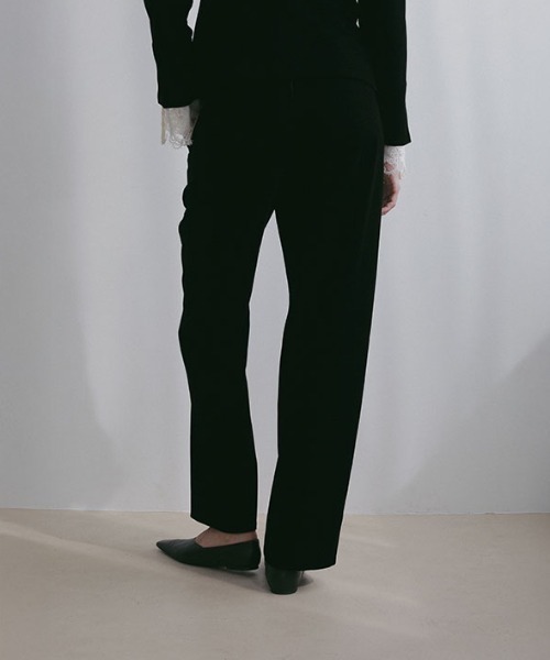 ETRE TOKYO（エトレトウキョウ）の「スリークラインベルベットパンツ（その他パンツ・レディース・ブラック・M/S）」の12枚目の写真