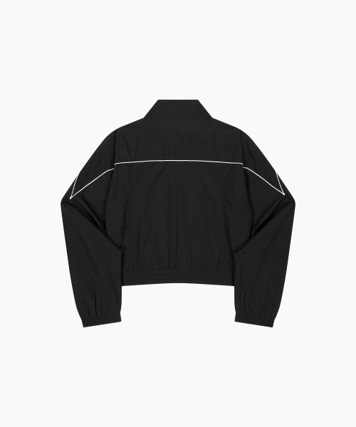WAYDN（ウェイドゥン）の「クロップパイピングウインドブレーカー ブラック（ナイロンジャケット・レディース・その他・SMALL/MEDIUM/LARGE）」の3枚目の写真