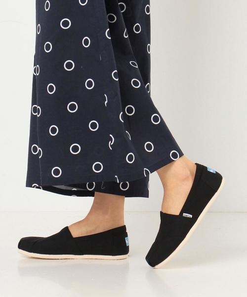 TOMS（トムス）の「TOMS キャンバススリッポン（スリッポン・レディース・オフホワイト/ブラック/ダークグレー/ネイビー・22.5cm/23cm/24cm/24.5cm/23.5cm）」の5枚目の写真