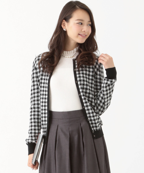 earth music&ecology（アースミュージックアンドエコロジー）の「【2016Autumn】フリルミニハイネックリブニットプルオーバー（ニット/セーター・レディース・レッド/ライトグレー/アイボリー/ブラック/ネイビー/ライトピンク/ライトベージュ/カーキ/ブルーグリーン/サックスブルー・M/S）」の2枚目の写真