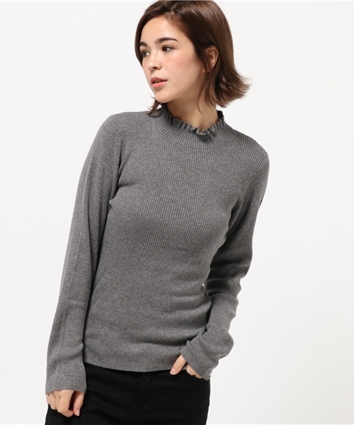 earth music&ecology（アースミュージックアンドエコロジー）の「【2016Autumn】フリルミニハイネックリブニットプルオーバー（ニット/セーター・レディース・レッド/ライトグレー/アイボリー/ブラック/ネイビー/ライトピンク/ライトベージュ/カーキ/ブルーグリーン/サックスブルー・M/S）」の4枚目の写真