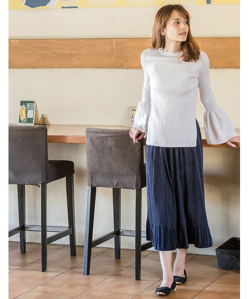 Re:EDIT（リエディ）の「[リエディ]ベロアプリーツフレアパンツ[リエディオリジナル]ボトムス/パンツ/ワイドパンツ・ガウチョパンツ（その他パンツ・レディース・ネイビー/ブラック/パープル/ブラウン/ピンク・LARGE/MEDIUM）」の15枚目の写真