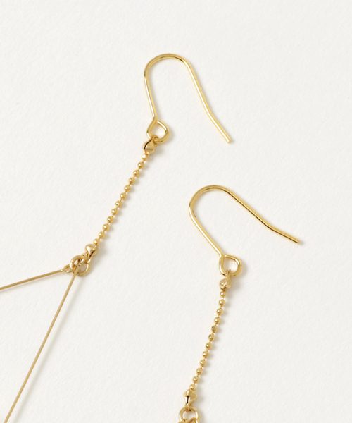 TONE SELECT GOODS（トーンセレクトグッズ）の「【m'no/エムノ】&&triangleピアス（ピアス（両耳用）・レディース・ゴールド・FREE）」の2枚目の写真