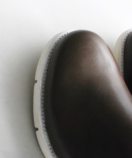 OURET(オーレット)の「OIL LEATHER VIBRAM SOLE SIDE GORE PLAIN TOE(ブーツ・メンズ・ブラック/グレー系その他/グリーン/ボルドー・42/43/41)」の8枚目の写真