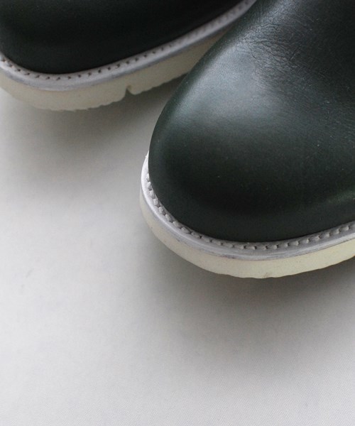 OURET(オーレット)の「OIL LEATHER VIBRAM SOLE SIDE GORE PLAIN TOE(ブーツ・メンズ・ブラック/グレー系その他/グリーン/ボルドー・42/43/41)」の16枚目の写真