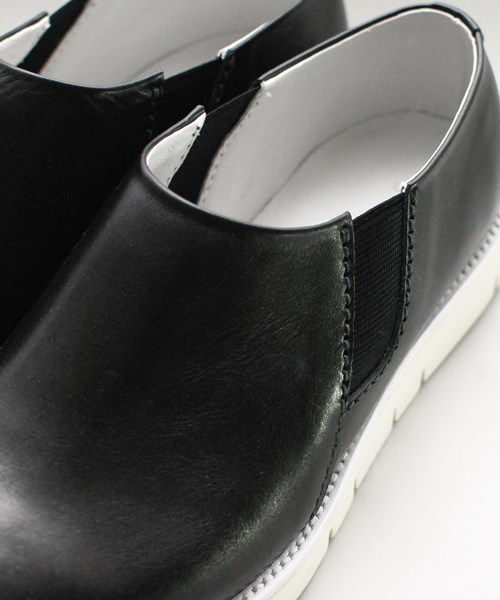 OURET(オーレット)の「OIL LEATHER VIBRAM SOLE SIDE GORE PLAIN TOE(ブーツ・メンズ・ブラック/グレー系その他/グリーン/ボルドー・42/43/41)」の19枚目の写真