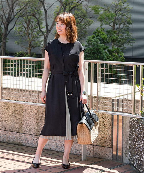 NATURAL BEAUTY BASIC(ナチュラルビューティーベーシック)の「【and GIRL6月号掲載】スキッパーシャツワンピース(シャツワンピース・レディース・ブラック/カーキ/ブラウン・MEDIUM/SMALL)」の2枚目の写真