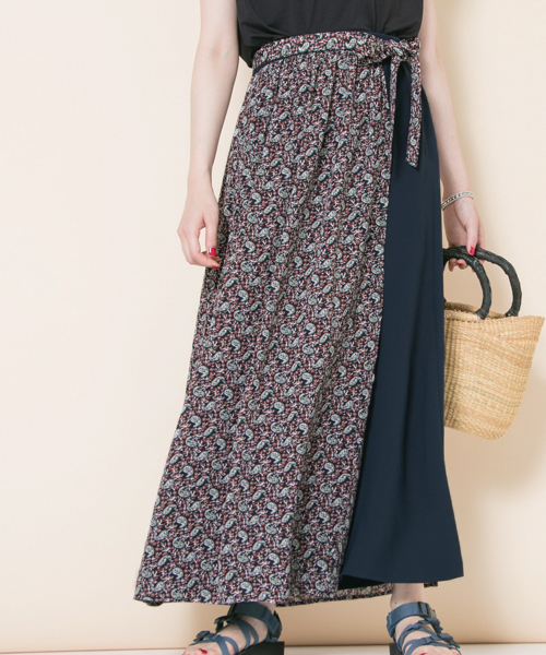 URBAN RESEARCH（アーバンリサーチ）の「ペイズリーバイカラースカート（スカート・レディース・ベージュ/ネイビー・FREE）」の7枚目の写真