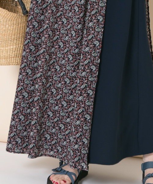 URBAN RESEARCH（アーバンリサーチ）の「ペイズリーバイカラースカート（スカート・レディース・ベージュ/ネイビー・FREE）」の18枚目の写真