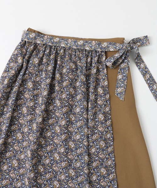 URBAN RESEARCH（アーバンリサーチ）の「ペイズリーバイカラースカート（スカート・レディース・ベージュ/ネイビー・FREE）」の12枚目の写真