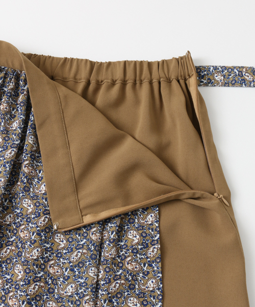 URBAN RESEARCH（アーバンリサーチ）の「ペイズリーバイカラースカート（スカート・レディース・ベージュ/ネイビー・FREE）」の15枚目の写真