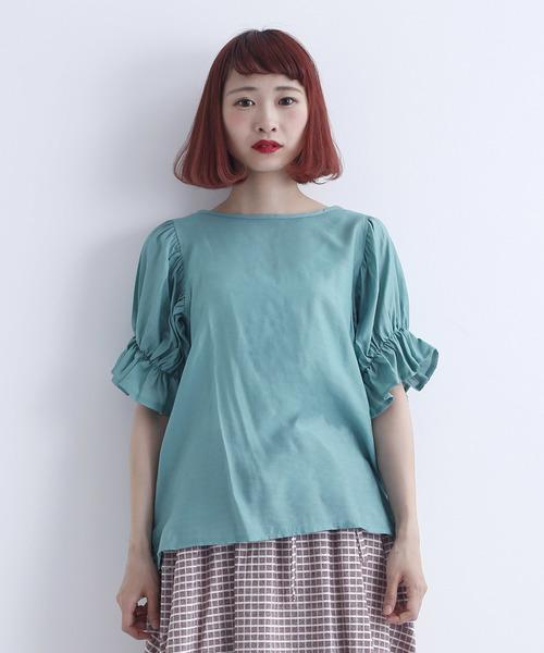 MERLOT(メルロー)の「レーヨンキャンディスリーブカットソー2750(シャツ/ブラウス・レディース・ホワイト/ブラック/ライトグリーン・FREE)」の4枚目の写真