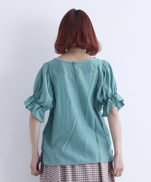 MERLOT(メルロー)の「レーヨンキャンディスリーブカットソー2750(シャツ/ブラウス・レディース・ホワイト/ブラック/ライトグリーン・FREE)」の14枚目の写真